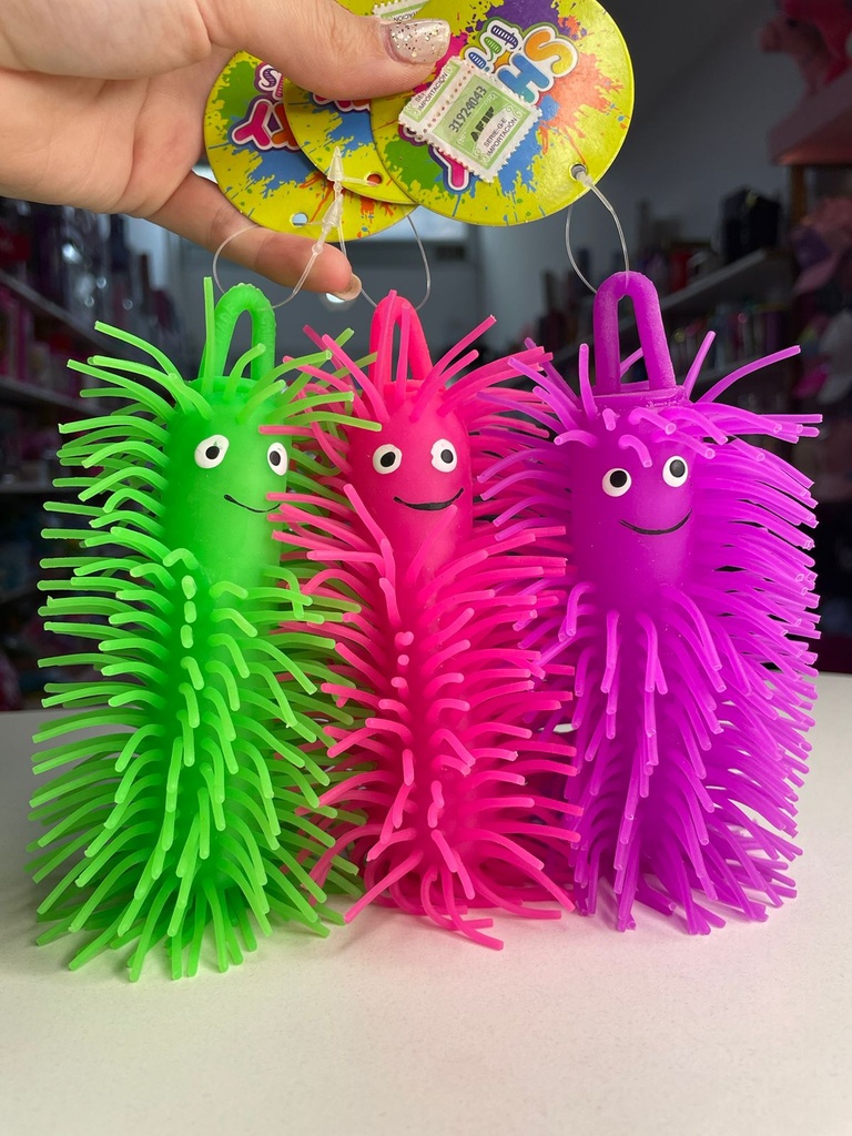 Shaky friends orugas squishy