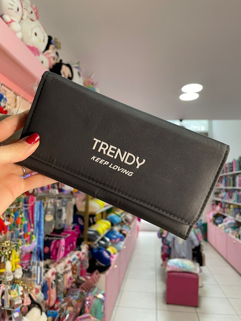 Billetera trendy negra