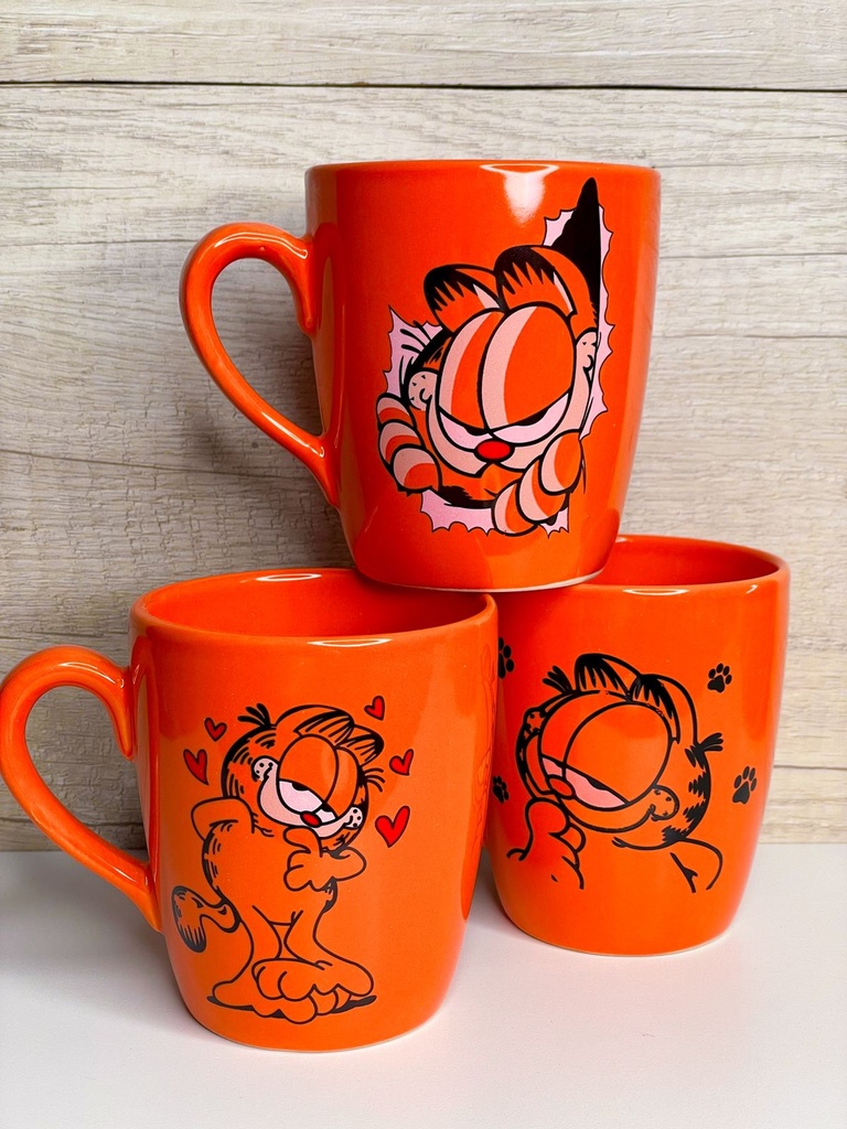 Taza garfield