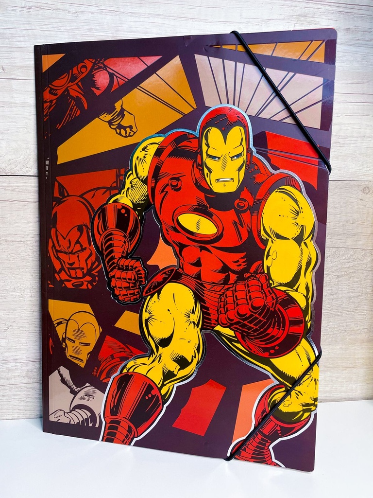 Carpeta dibujo marvel